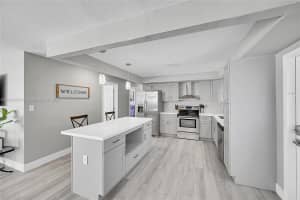 1950 NE 55th Ct, Fort Lauderdale, FL 33308, - MLS#A11804330