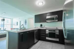 90 SW 3rd St APT 1401, Miami, FL 33130, Sold 09/04/25