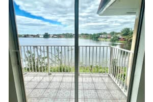 310 Nw 107th Ave 208, Miami