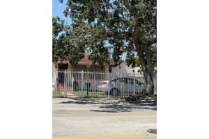 75 E 41st St, Hialeah, FL 33013 - MLS#A11804443