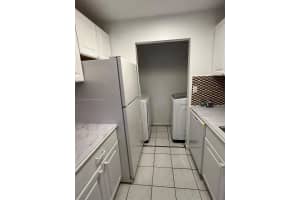 927 Ne 199th St 102 Miami, FL 33179 - MLS#A11804451