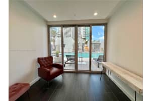 851 Ne 1st Ave Cabana Pb23 Miami, FL 33132 - MLS#A11804535