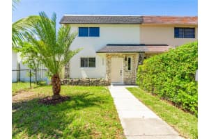 2039 Ne 172nd St, North Miami Beach