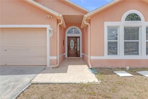 4617 Horseshoe Pick Ln, Valrico, FL 33594, Sold 07/21/25