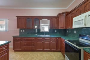 2757 Nw 29th St Miami, FL 33142 - MLS#A11804624