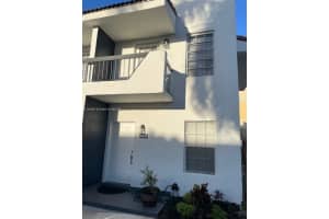 8340 Nw 8th St N12, Miami