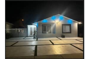 6950 Nw 168th St, Hialeah