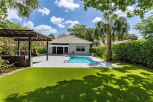 603 Misty Oaks Ln, Pompano Beach