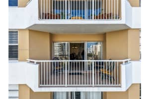 1980 S Ocean Dr APT 9K, Hallandale Beach, FL 33009, - MLS#A11804892