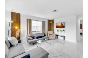 421 W Pembroke Rd #0, Hallandale Beach, FL 33009, - MLS#A11804922