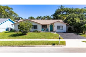 4955 Nw 10th St, Coconut Creek