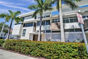 3750 Yacht Club Dr, Miami, FL 33180, - MLS#A11804977