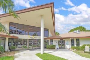 1601 Sw 128th Ter 309a, Pembroke Pines