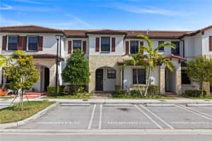 10611 W 33rd Ct, Hialeah