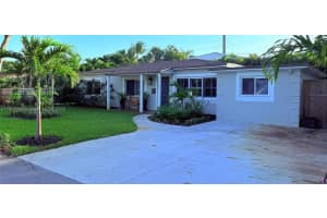 2627 NE 10th Ave, Wilton Manors, FL 33334, - MLS#A11805069