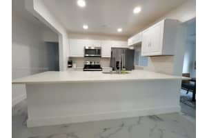 900 SW 31st St, Fort Lauderdale, FL 33315, - MLS#A11805100