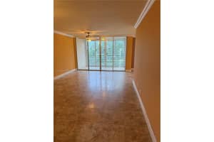 9420 Poinciana Pl 403 Davie, FL 33324 - MLS#A11805106