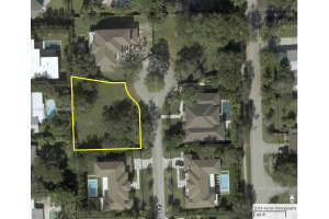 9420 Sw 72 Ct Pinecrest, FL 33156 Sold 08/05/25