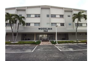 462 Golden Isles Dr 305, Hallandale Beach