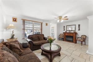 960 W 79th Pl, Hialeah, FL 33014, - MLS#A11805365