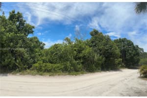 825 8th Ct Vero Beach, FL 32962 - MLS#A11805477