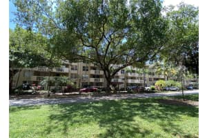 1800 Sans Souci Blvd 119, North Miami