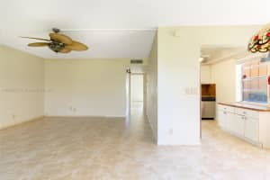 446 Flanders J 446, Delray Beach, FL 33484 Sold 09/12/25