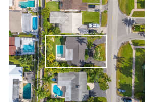 1025 Washington St, Hollywood, FL 33019 - MLS#A11805558