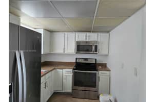 9375 Fontainebleau Blvd, Miami, FL 33172, Sold 08/29/25