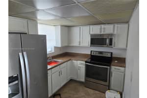 9375 Fontainebleau Blvd, Miami, FL 33172, Sold 08/29/25