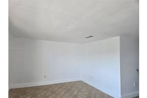 9375 Fontainebleau Blvd, Miami, FL 33172, Sold 08/29/25