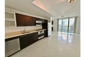 90 NW 3rd St, Miami, FL 33128, Sold 08/11/25