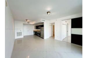 90 NW 3rd St, Miami, FL 33128, Sold 08/11/25