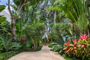 56 S Hibiscus Dr Miami Beach, FL 33139 - MLS#A11805613