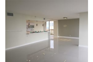 19707 Turnberry Way 18d, Aventura