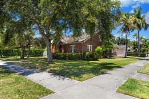 1201 Harrison St, Hollywood, FL 33019, Sold 08/25/25