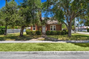 1201 Harrison St, Hollywood, FL 33019, Sold 08/25/25
