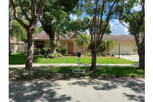 11611 SW 112th St, Miami, FL 33176, Sold 07/03/25
