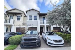 10409 Nw 61st Ln, Doral