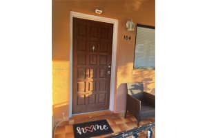 2740 W 62nd St 104, Hialeah