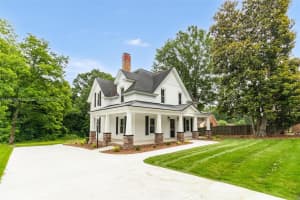 135 Dixon ,, FL 27203 - MLS#A11805824