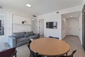 227 Ne 2nd St 2506, Miami