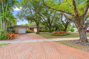 1090 Meadow Lark Ave, Miami Springs, FL 33166, Sold 09/01/25