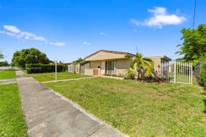 4295 SW 97th Ct, Miami, FL 33165, Sold 08/15/25