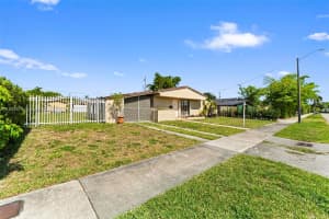 4295 SW 97th Ct, Miami, FL 33165, Sold 08/15/25