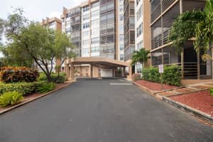 900 Saint Charles Pl 616, Pembroke Pines