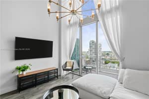 690 SW 1st Ct APT 2717, Miami, FL 33130, Sold 07/30/25