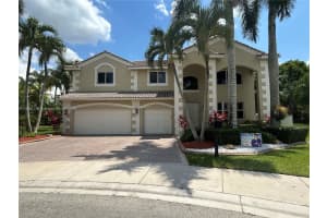 3945 Heron Ridge Ln, Weston