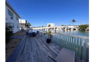 8080 Tatum Waterway Dr APT 4, Miami Beach, FL 33141, - MLS#A11806147