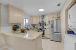 11429 NW 93rd Ct, Hialeah Gardens, FL 33018, Sold 08/15/25
